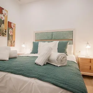 https://casa-urquinaona.es-andalucia.com